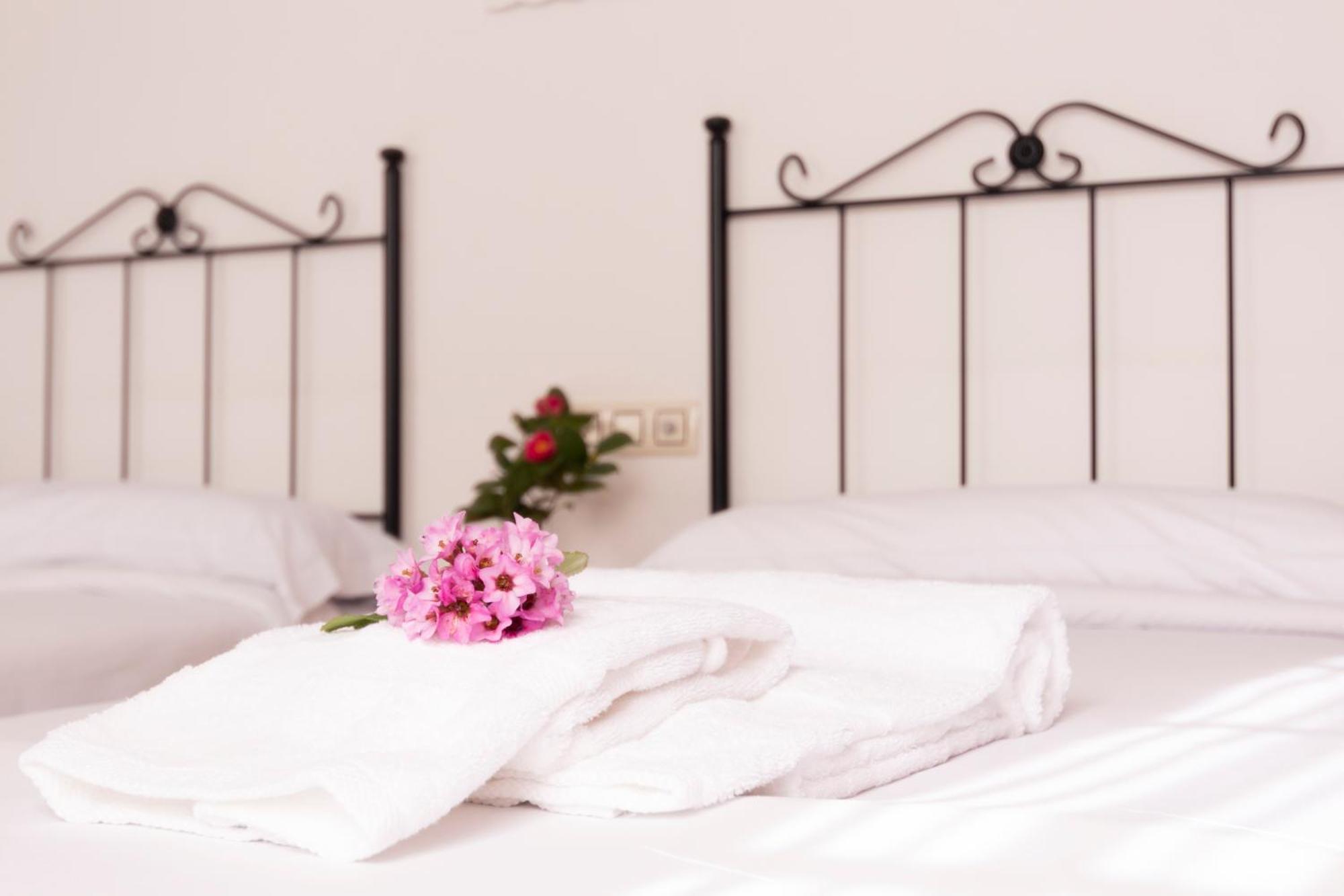 Hostal San Cristobal - Pontedeume المظهر الخارجي الصورة